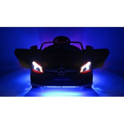 Masinuta electrica cu telecomanda si roti eva Mercedes CLA45 Red Masinuta electrica cu telecomanda si roti eva Mercedes CLA45 Red