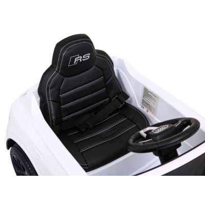 Masinuta electrica cu scaun de piele si roti cauciuc Audi RS Q8 Pink