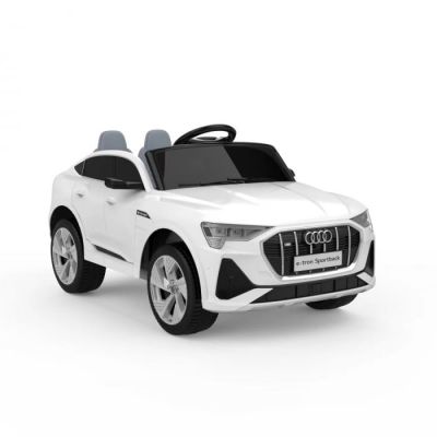 Masinuta electrica Audi E-tron Sportback 4x4 140W, cu scaun taptiat, culoare alba la reducere