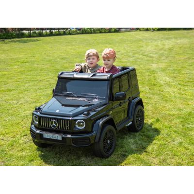 Masina electrica pentru copii cu 2 locuri, Mercedes AMG G63 XXL 24V 800W 4x4 ecran LCD, echipare Lux (G63-mp4) Negru - Autokids.ro