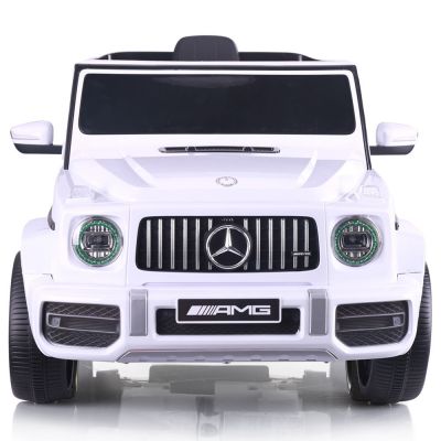 Masinuta electrica pentru copii Chipolino SUV Mercedes AMG G63 White cu scaun din piele, roti EVA, deschidere usi, bord cu lumini si sunete, greutate admisa 30 kg