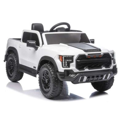 Masinuta electrica pentru copii P4 White, acumulator 12V7Ah, tractiune integrala 4 x 45W, roti EVA, scaun piele, lumini LED, MP3, dimensiune 119 x 68 x 58 cm
